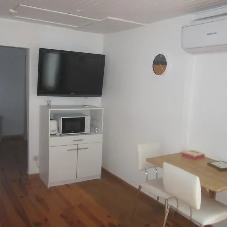 Appartement Studio Avec Piscine Sur 3000 Metres De Terrain *