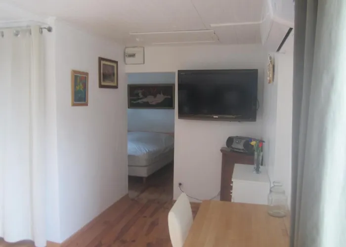 Studio Avec Piscine Sur 3000 Metres De Terrain Lejlighed Marcorignan